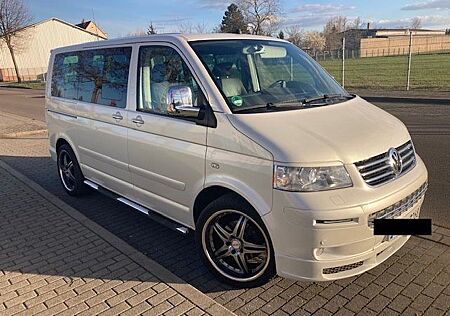 VW T5 Multivan Volkswagen Highline