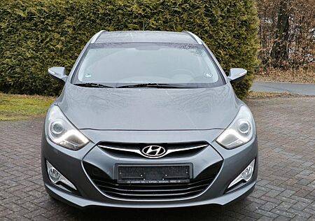 Hyundai i40 cw 1.6 GDI 5 Star Edition tüv bis 2027