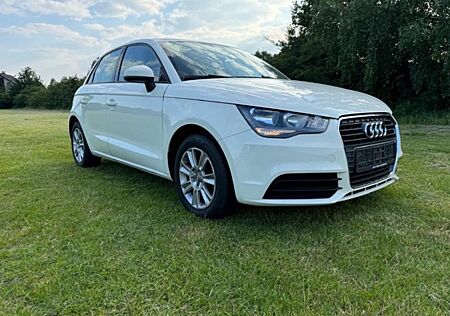 Audi A1 1.2 TFSI Attraction Sportback Attraction