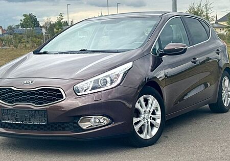 Kia Cee'd / Ceed 1.6 CRDi Platinum Edition