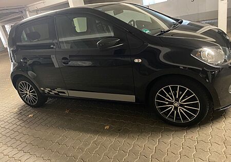Skoda Citigo 1.0 EZ 05/2016 TÜV neu 1. Hand