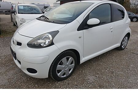 Toyota Aygo (X) Aygo Cool Klima 8-fach bereift Euro 5