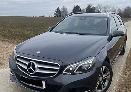Mercedes-Benz E 250 BlueTEC 4MATIC T AVANTGARDE Autom. AVA...