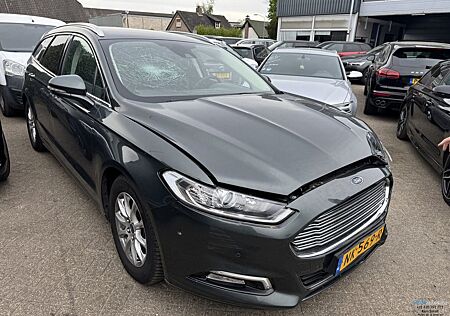 Ford Mondeo Wagon 1.5 Titanium SCHADE