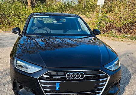 Audi A4 35 TDI S tronic -