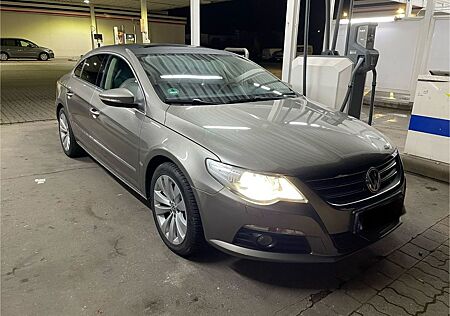 VW Passat CC Volkswagen 2.0 TDI*1.Hand*Pano*SHZ*TOP*