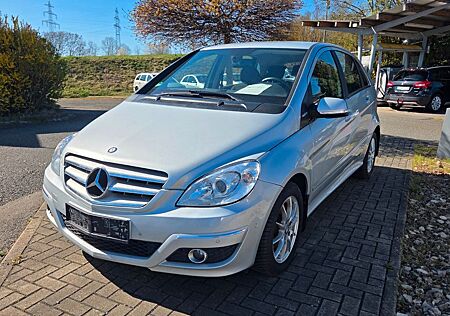 Mercedes-Benz B 160 Service & TÜV NEU
