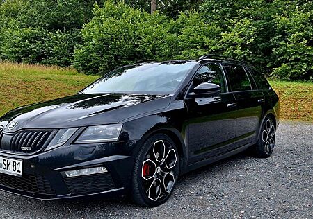 Skoda Octavia 2.0 TDI SCR DSG 4x4 RS Combi RS