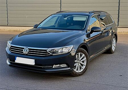 VW Passat Variant Volkswagen 2.0 TDI DSG 2HAND SCKHEF LINE AHK