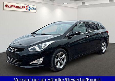 Hyundai i40 Kombi 1.7 CRDi Style AAC SHZ Navi PDC