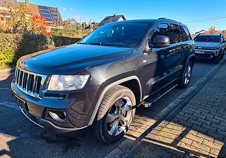 Jeep Grand Cherokee Overland 3.0 V6 M.-Jet **VOLL**