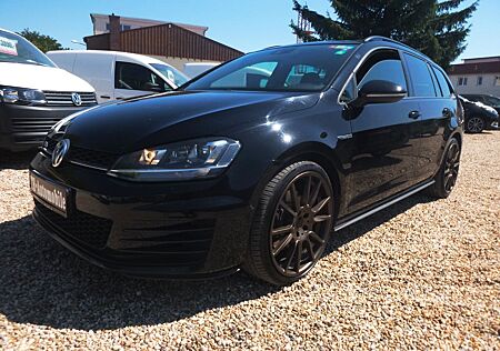 VW Golf Volkswagen 2.0 TDI GTD Variant NAVI XENON KAMERA PANOR