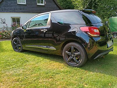 DS Automobiles DS3 BlueHDi 100 Stop&Start SoChic SoChic
