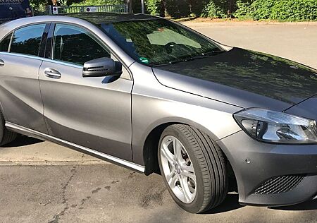 Mercedes-Benz A 180 Urban, Top gepflegt & scheckheft gepflegt