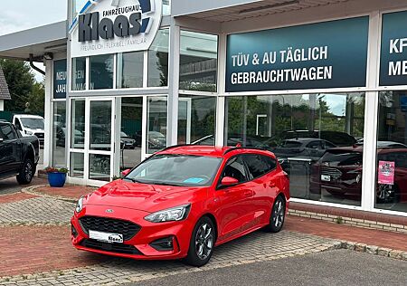Ford Focus Turnier ST-Line Automatic Winterpaket