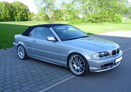 BMW 323CI Cabrio, 6-Zylinder