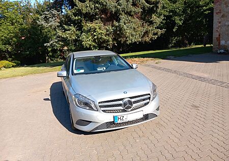 Mercedes-Benz A 180 CDI - Leder, Navi, SHZ, PDC