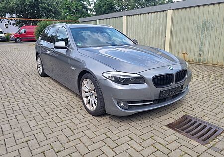 BMW 530d Touring -Soft Close- Head up display
