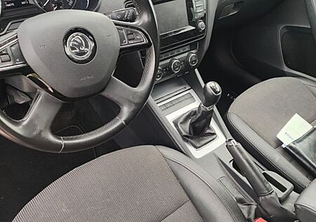 Skoda Octavia 1.6 TDI 66kW Ambition Combi Ambition