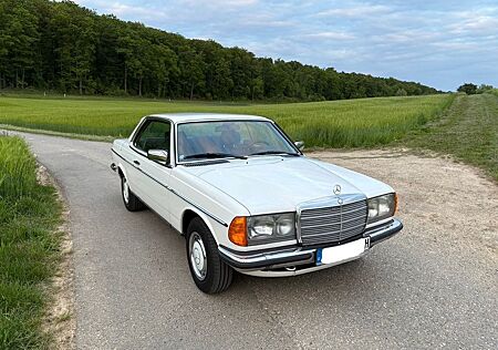 Mercedes-Benz CE 230