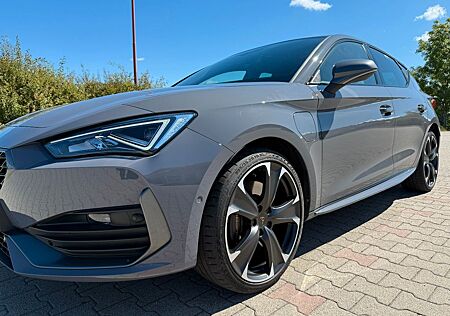 Cupra Leon 1.4 e-HYBRID 180kW DSG + DCC, Anschlussgar.