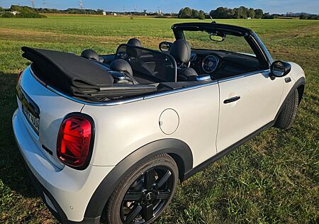 Mini Cooper Cabrio Cabrio Sitzheizung Klimaautomatik Navi uvm.
