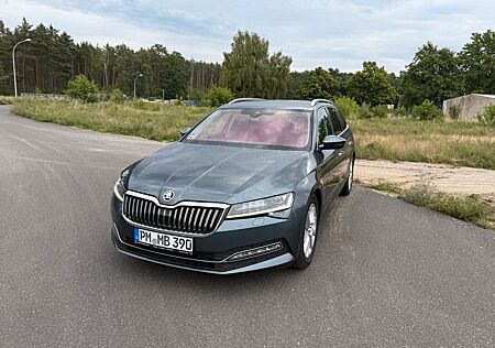 Skoda Superb 2.0 TDI SCR DSG STYLE COMBI STYLE