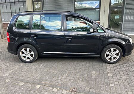 VW Touran Volkswagen 2.0 FSI Trendline Klima 7 Sitzer Tempomat