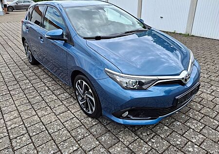 Toyota Auris Design Edition
