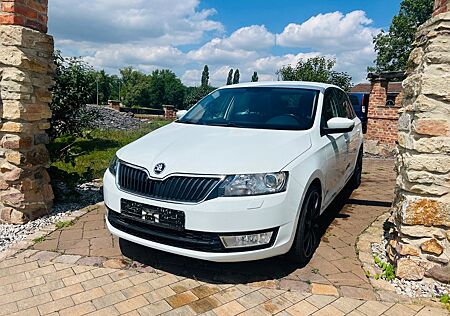 Skoda Rapid Spaceback Joy 1.2 TSI TÜV NEU Service NEU