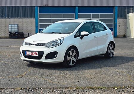 Kia Rio 1.2 Spirit 2t Hand  Scheckheft TÜV Neu