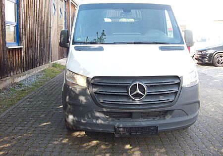 Mercedes-Benz Sprinter 211