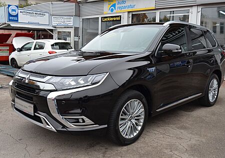 Mitsubishi Plug in Hybrid Outlander Outlander 2.4 PHEV TOP AT 4WD LEDER GARANTIE