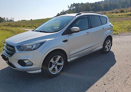 Ford Kuga 2,0 TDCi 4x2 110kW ST-Line