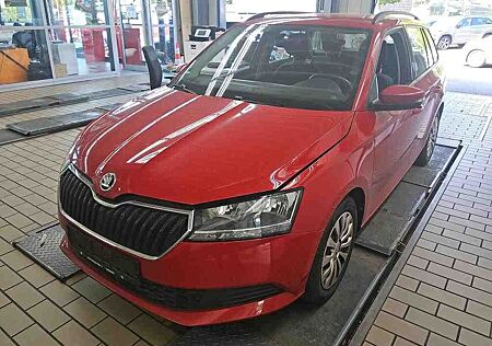 Skoda Fabia Combi 1.0 TSI PDC Klima Sitzh DAB Facelift