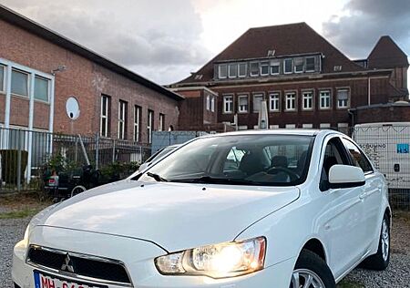Mitsubishi Lancer Lim. 1.6 MPI XTRA