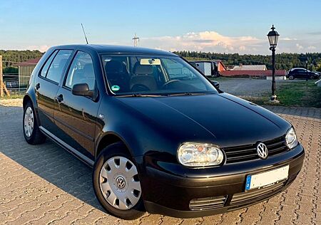 VW Golf Volkswagen 1.6 Basis Basis