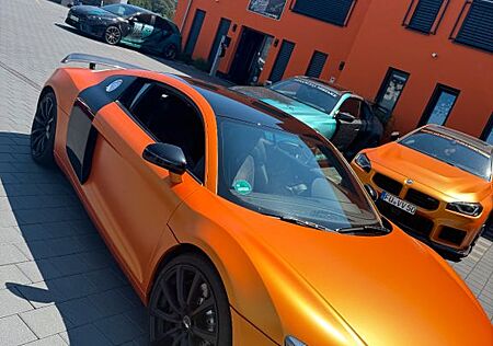 Audi R8 5.2 FSI R tronic quattro -