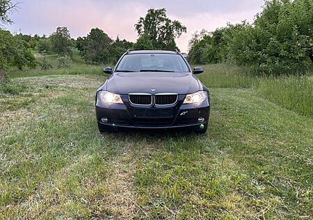 BMW 320i touring Edition Exclusive