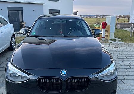 BMW 116i Sport Line Sport Line