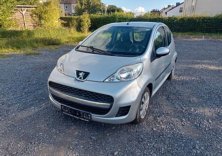 Peugeot 107 Filou Inspektion tüv neu