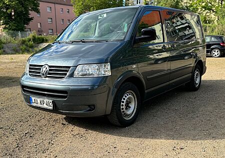 VW T5 Multivan Volkswagen 2,5 TDI 174PS