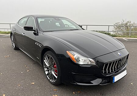 Maserati Quattroporte 3.0 V6 GranSport S Q4 Automatik...