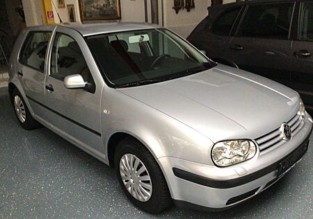 VW Golf Volkswagen 1.4 Edition 1.Hand 92tkm