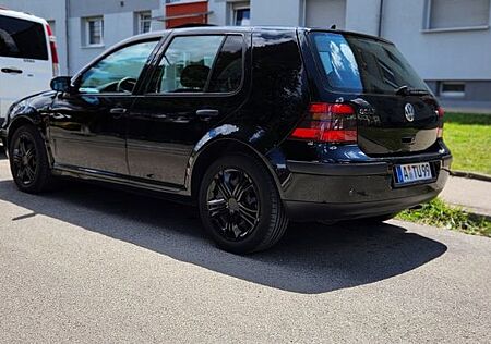 VW Golf Volkswagen 1.6 EU4 Basis