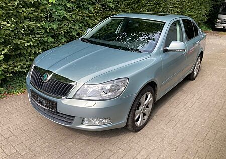 Skoda Octavia Elegance 1,2 TSi, Leder,GSD,Xenon,17Zoll