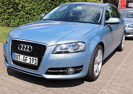 Audi A3 1.8 TFSI S tronic Ambiente Sportback wenig km