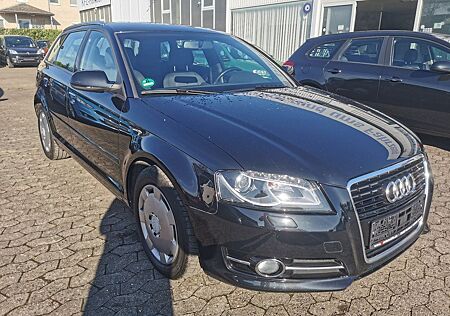 Audi A3 Sportback 1.2 TFSI Attraction-Automatik-Xenon