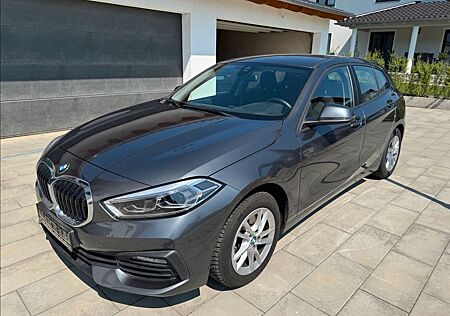 BMW 118i Automatik Navi/LED/PDC/DAB/LiveCockpit/Temp