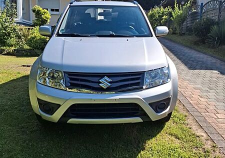 Suzuki Grand Vitara 1.6 City * 1.Hand * 14.500km *